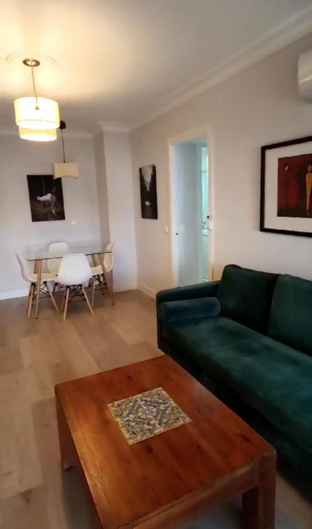 Apartamento Celia Sevilha Exterior foto
